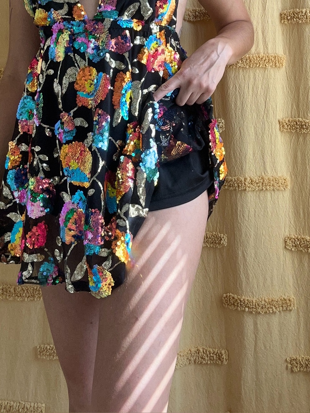 Floral sequin mini dress with adjustable straps. - Picture 6 of 6